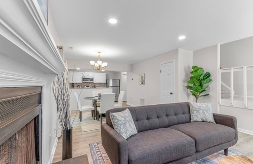 Northwest Condominio | Beautiful Condo in Town Center