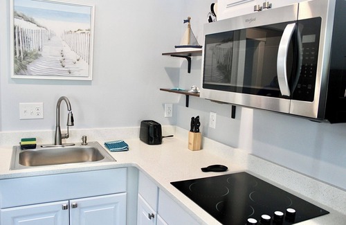 Ocean Isle Beach Casa | Hermosa casita para relajarse con la familia y la naturaleza