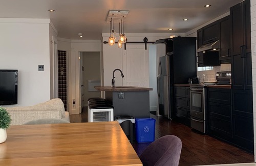 Henryville Chalet De Esquí | Beautiful cottage on the Richelieu River