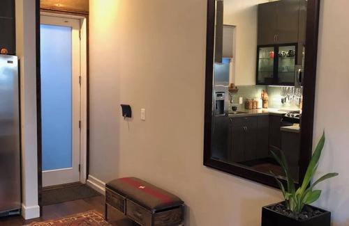 Eureka Valley Cabaña | Beautiful Cottage, hot tub, in great neighborhood