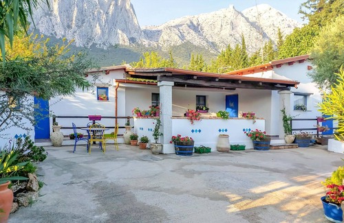 Oliena Casa | Alojamiento de 2 habitaciones en Oliena