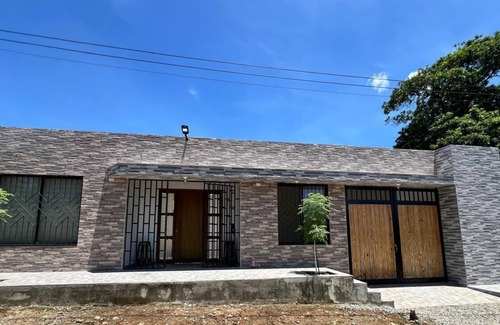 San Martin Cabaña | Hermosa casa campestre en san Martin (apta para mascotas y familias)