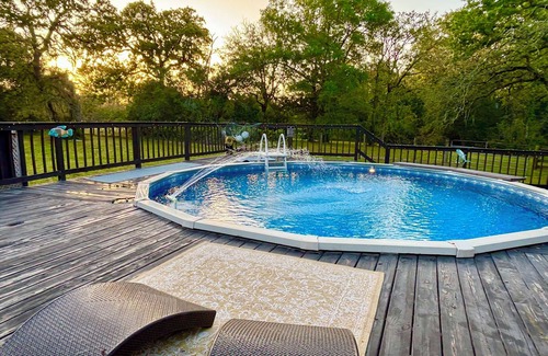 Bellville Casa | Beautiful country home escape with private pool in Bellville, TX
