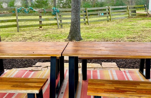 Bellville Casa | Beautiful country home escape with private pool in Bellville, TX
