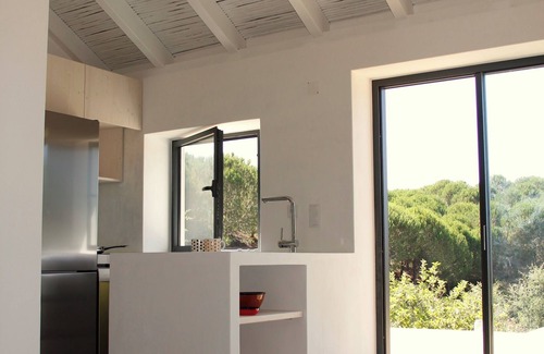 Sao Teotonio Cabaña | Beautiful Country Home in Pine Nut Farm