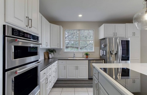 Brushy Creek Casa | Beautiful Countryside Manor with Pool by Whitetail Rentals
