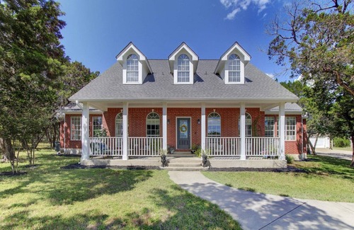 Brushy Creek Casa | Beautiful Countryside Manor with Pool by Whitetail Rentals
