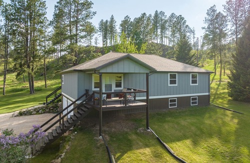 Custer Casa | Beautiful Countryside with Forest Service Border. Next to Custer State Park