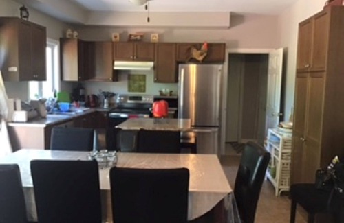 Collingwood Casa | BEAUTIFUL Cozy 5BDRM House - only 3 minute drive to Blue Mountain