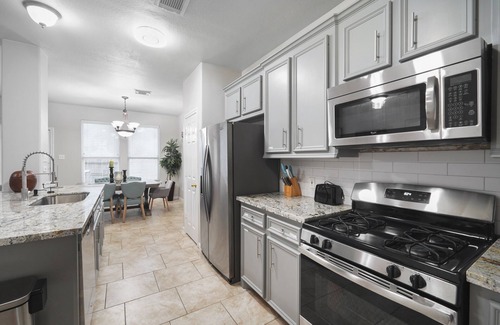 Conroe Casa | Beautiful Cozy home in The heart of Conroe Texas