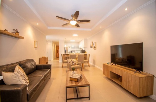 Escazu Apartamento | Hermoso Condo a solo pasos de Avenida Escazu