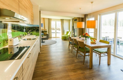 Leutkirch im Allgau Casa | Preciosa casa de vacaciones para 6 personas con piscina, WIFI, TV, terraza y aparcamiento