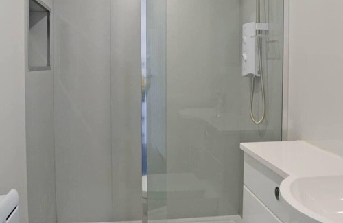 Kirkmichael Apartamento | Beautiful detached king-sized bed Ayrshire