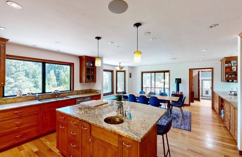 Freestone Casa | Beautiful dog-friendly Sebastopol home w/private pool & game room