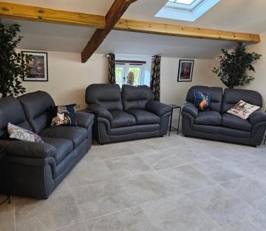 Fiddington Casa | Beautiful dog friendly cosy village barn