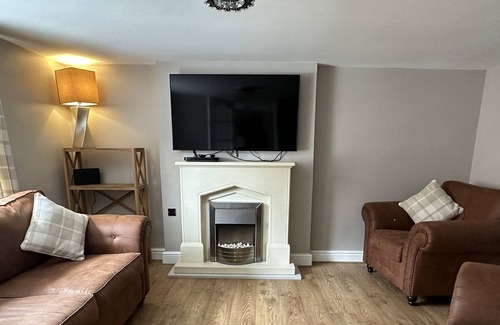 Laugharne Apartamento | Beautiful double fronted Welsh cottage with hot tub