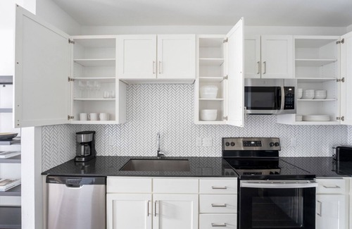 Govalle Apartamento | Beautiful East Austin 1BR w/ Pool, Gym & W/D, nr airport, by Blueground