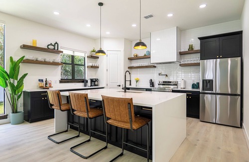 Port Tampa City Casa | Beautiful Elegant New Tampa Luxury Home