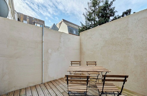 Deauville Apartamento | Hermoso apartamento equipado en el centro de Deauville 4P/1BR con patio