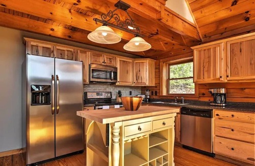 Tazewell Cabina | BEAUTIFUL ESCAPE | New Tazewell | LAKE+VIEWS