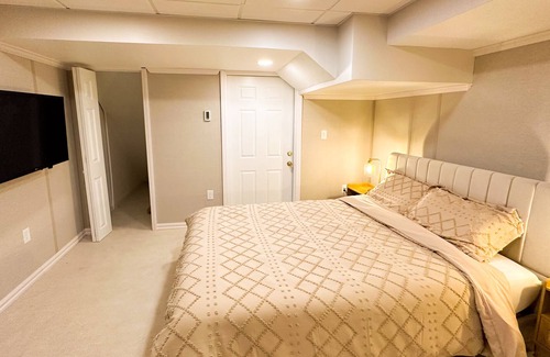 Woodville Apartamento | Beautiful family getaway, walking distance to markets, 35 min drive to Boston