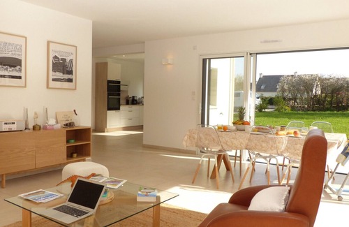 Locmariaquer Chalet De Esquí | Beautiful family home 3* near the sea
