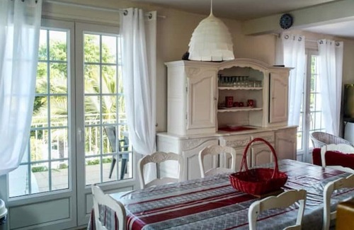 Roscanvel Casa | Beautiful family home with splendid sea view