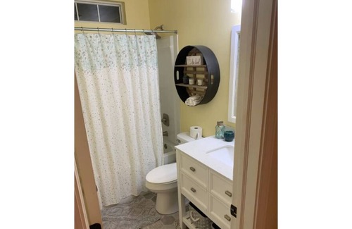 Mooresville Casa | Beautiful family/pet friendly home, great location