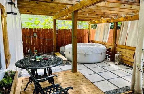 Fernandina Beach Condominio | Beautiful farmhouse in Fernandina Beach
