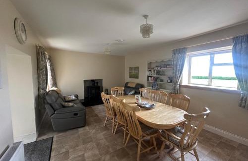South Tipperary Casa | Beautiful Farmhouse an Hour’s Drive From Four Irish Cities