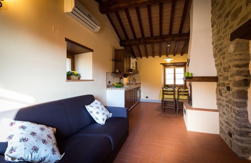 San Pietro a Cegliolo Casa | Hermosa casa de campo en las colinas con piscina privada y espléndidas vistas de Cortona