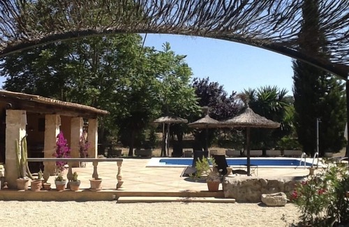 Costitx Casa | Hermosa finca con piscina y cocina de verano que no deja nada que desear.