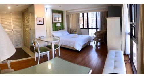 San Lorenzo Apartamento | Beautiful Flat in Greenbelt (WiFi & Netflix)