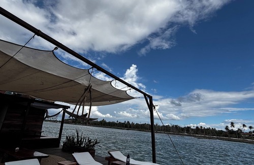 Guriu Village Alquiler De Eote | Floating Villa for Kitesurfers and ocean lovers