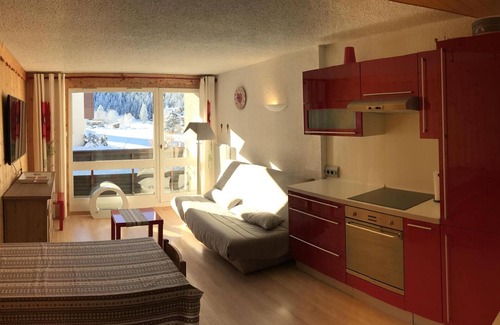 Correncon-en-Vercors Apartamento | Hermoso apartamento de 2 habitaciones con vista y acceso directo a las pistas en Corrençon-en-Vercors