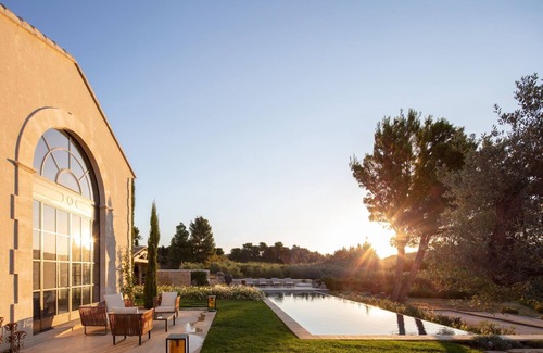 Maussane Villa | Beautiful Luxury 5 bedroom Villa rental near Les Baux-de-Provence with Heated pool
