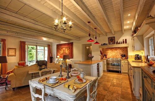 St.-Remy-de-Provence Casa | Hermosa villa de lujo renovada en St. Remy De Provence con piscina y WIFI