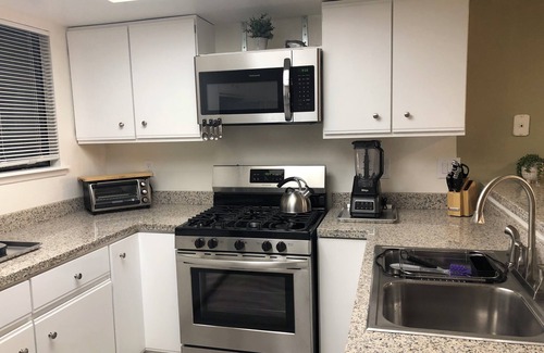 Golden Hills Apartamento | Beautiful Fully Furnished Tehachapi Retreat