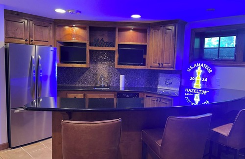 Chaska Casa | Beautiful Fully Remodeled House Located on Hazeltine National Golf Club.