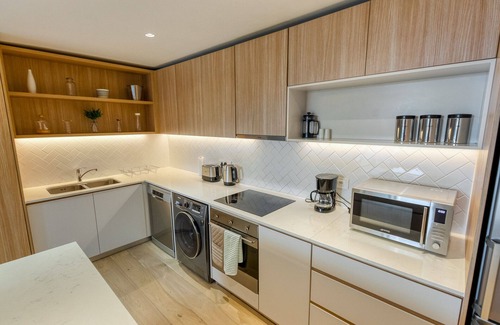 Sea Point Apartamento | Beautiful furnished apartment in Sea Point, Cape Town.