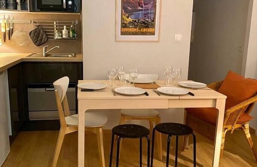 Bagneres-de-Luchon Apartamento | Precioso apartamento en planta baja cerca de Thermes