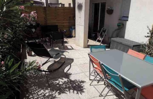 Croix-d'Argent Apartamento | Beautiful garden apartment with swimming pool
