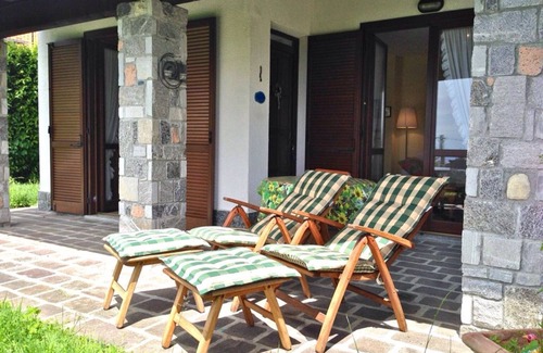 Agra Apartamento | Hermoso apartamento con jardín en una posición panorámica por encima del lago Maggiore