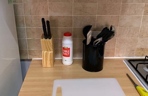 Newcastle-upon-Tyne Apartamento | Beautiful 3 bedrooms fully furnished kitchen and free parking apartment