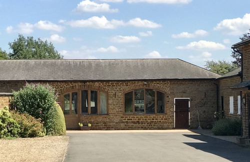 Towcester Casa | Beautiful 2 Bedroom Barn in Towcester Northants