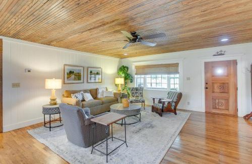 Lenox Casa | Beautiful Georgia Farmhouse Rental with Patio