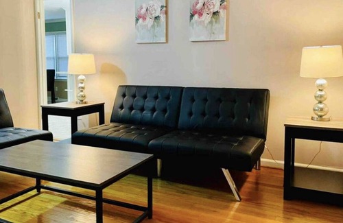 Burlington Casa | Beautiful Getaway in Burlington