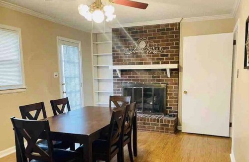 Burlington Casa | Beautiful Getaway in Burlington