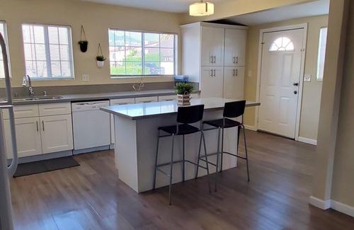Glendale Casa | Beautiful Glendale home close to all.