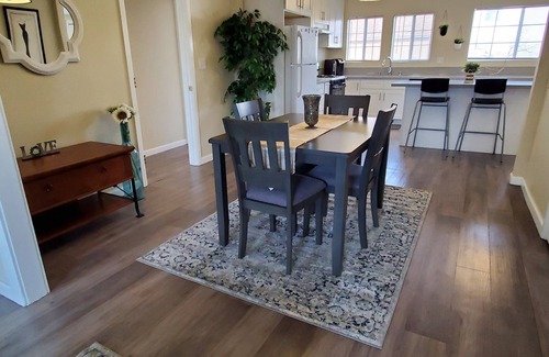 Glendale Casa | Beautiful Glendale home close to all.